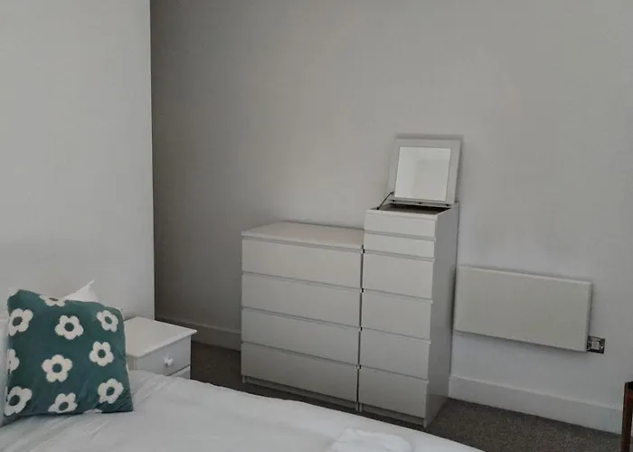 Cozy Flat With Parking Perfect For Families Lägenhet